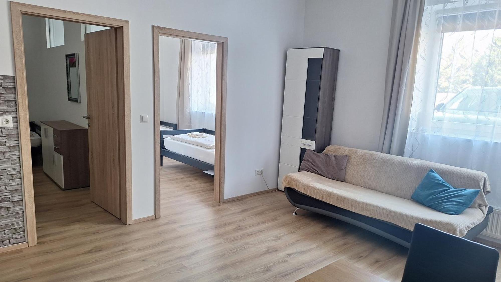 Pension Haus Nova Wiener Neustadt Eksteriør billede